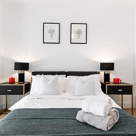 Khayat Homes - The Owelor - Two Bed London Exterior foto