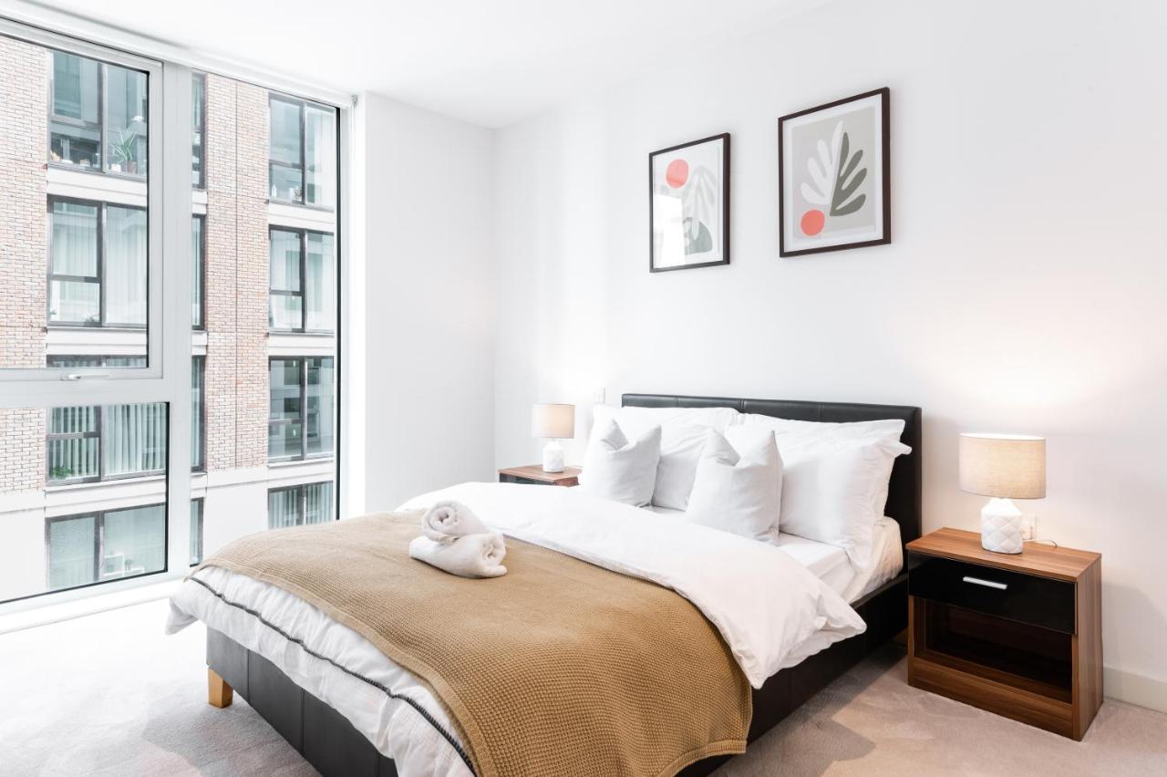Khayat Homes - The Owelor - Two Bed London Exterior foto